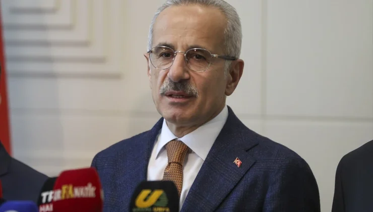 Ulaştırma Bakanı Uraloğlu, Şanlıurfa-Ovaköy arasına 320 kilometrelik yeni bir otoyol inşa edecek