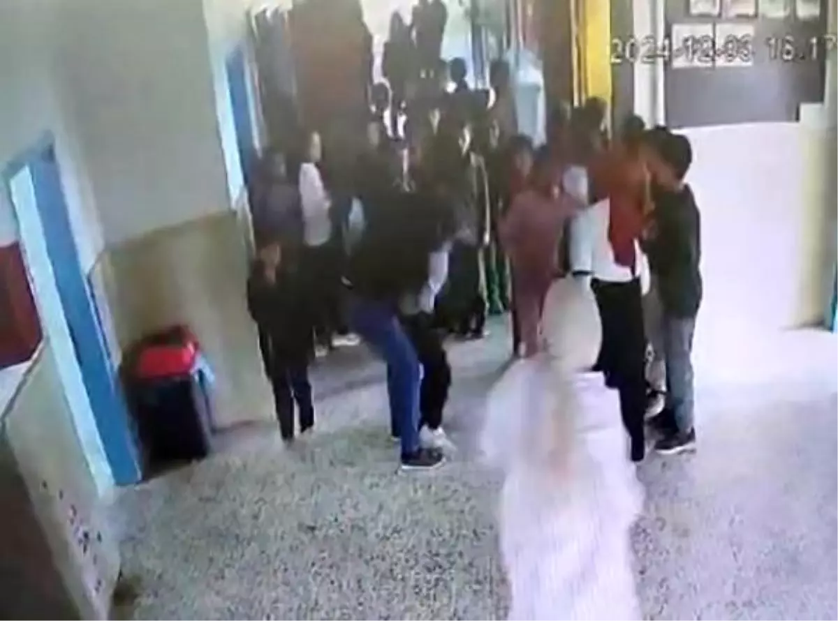 Harran’da Müdür Yardımcısı Heimlich Manevrası ile Öğrenciyi Kurtardı