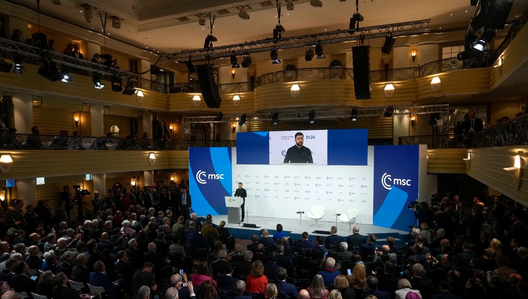 Avrupa’ya “ordu kurma” çağrısı: Zelenski Kuzey Kore’yi örnek verdi, Putin’i NATO üyesi yaptı!